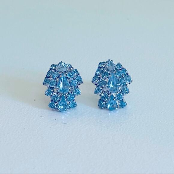 Vintage MCM 50s Blue Rhinestone Cluster Screw-Back Earrings Special Occasion - Picture 10 of 12